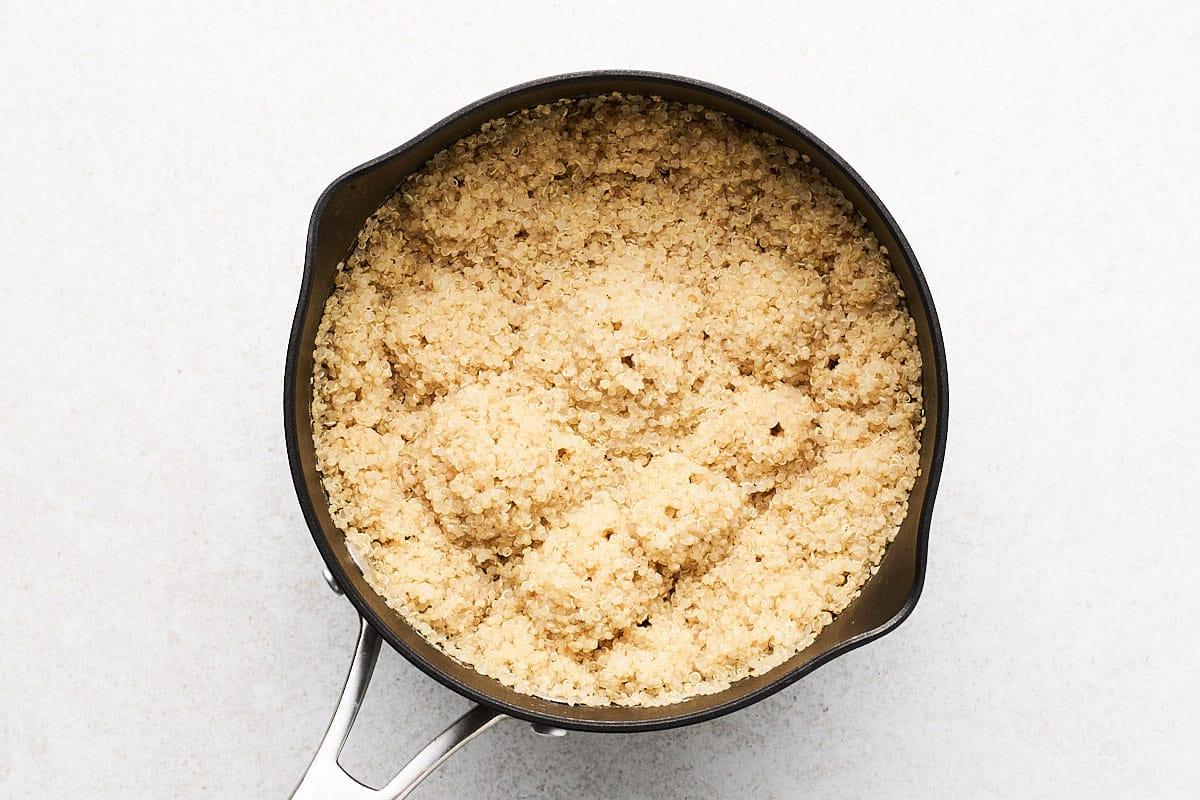 Quinoa köcheln lassen