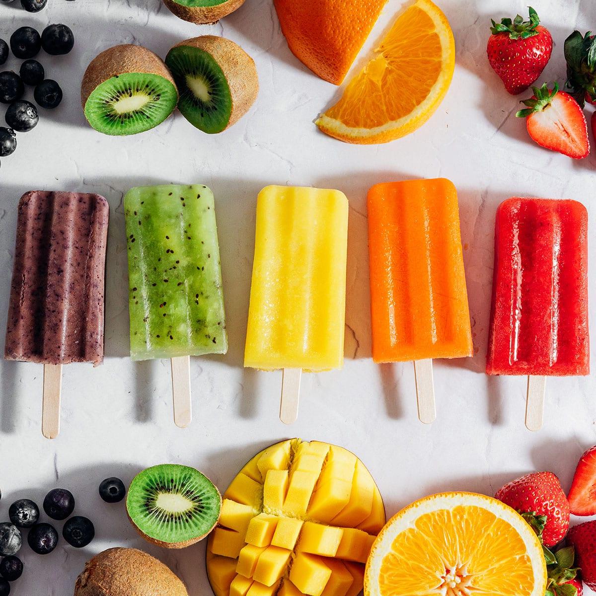 Vegetarische 31-Tage-Herausforderung 18 Bunte selbstgemachte Eis am Stiel.
