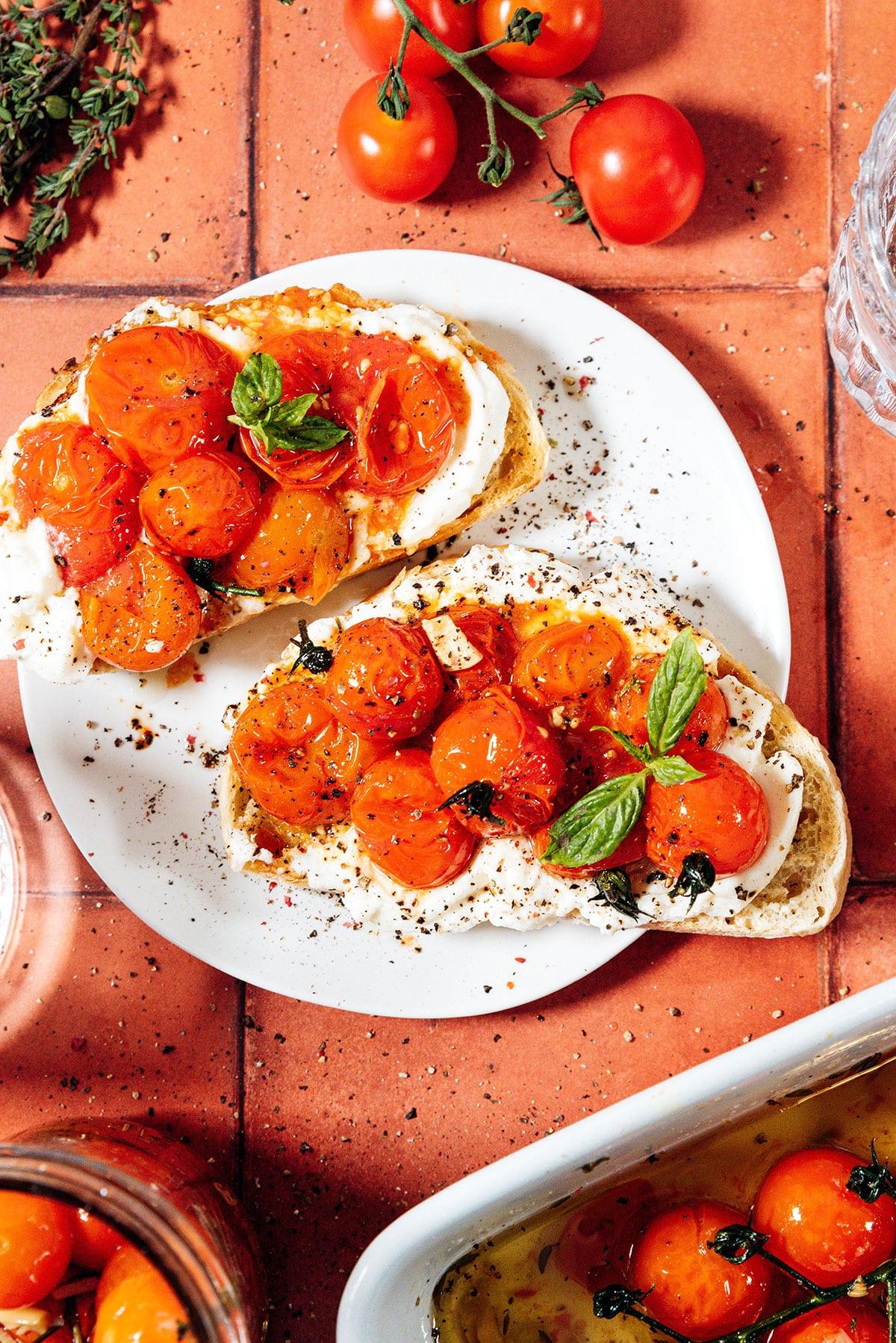 Vegetarische 31-Tage-Herausforderung 25 Konfierte Tomaten, in Öl geschwenkt.