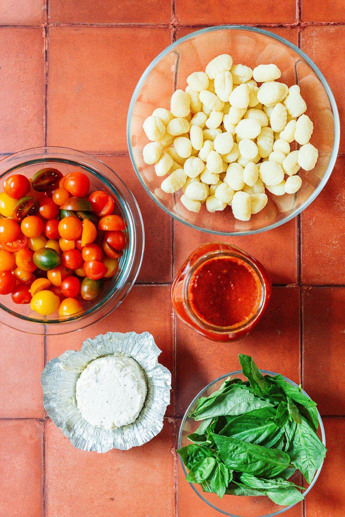 **Gebackene Boursin-Gnocchi** 5 Zutaten für Ofen-Gnocchi.