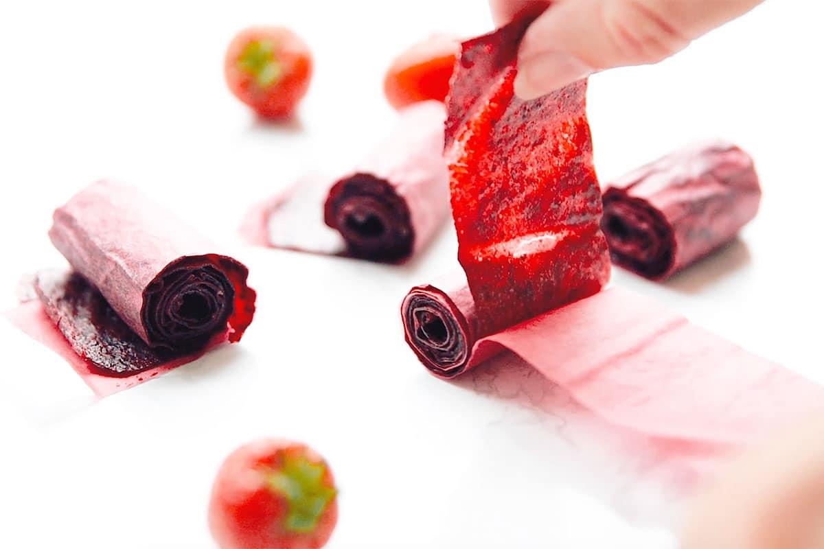 Gesunde selbstgemachte Fruchtleder 8 Hausgemachte Frucht-Roll-Ups.