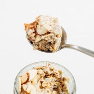 Proteinreiche Overnight Oats (29 Gramm Protein pro Portion!) 10 Löffel Protein Overnight Oats.