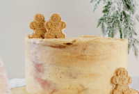 Deliciously Simple Caramel Gingerbread Cake