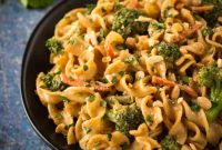 Easy Spicy Peanut Noodles with Broccoli