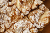 Deliciously Easy Apple Crisp Blondies