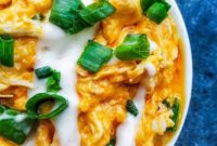 Easy Cheesy Baked Buffalo Chicken Dip