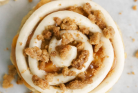 Irresistible Crumbl Peach Cobbler Cookies