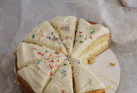 Easy One-Pan Vanilla Bean Cake