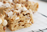 Homemade Cinnamon Toast Crunch Cereal Bars