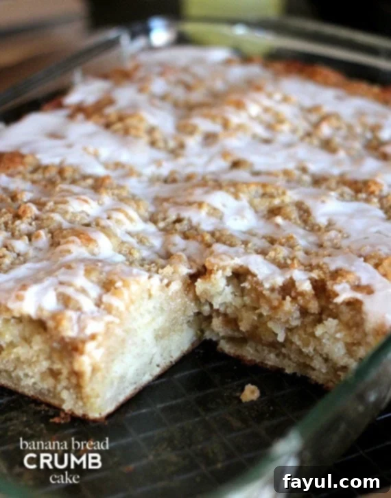Banana Bread Crumb Cake