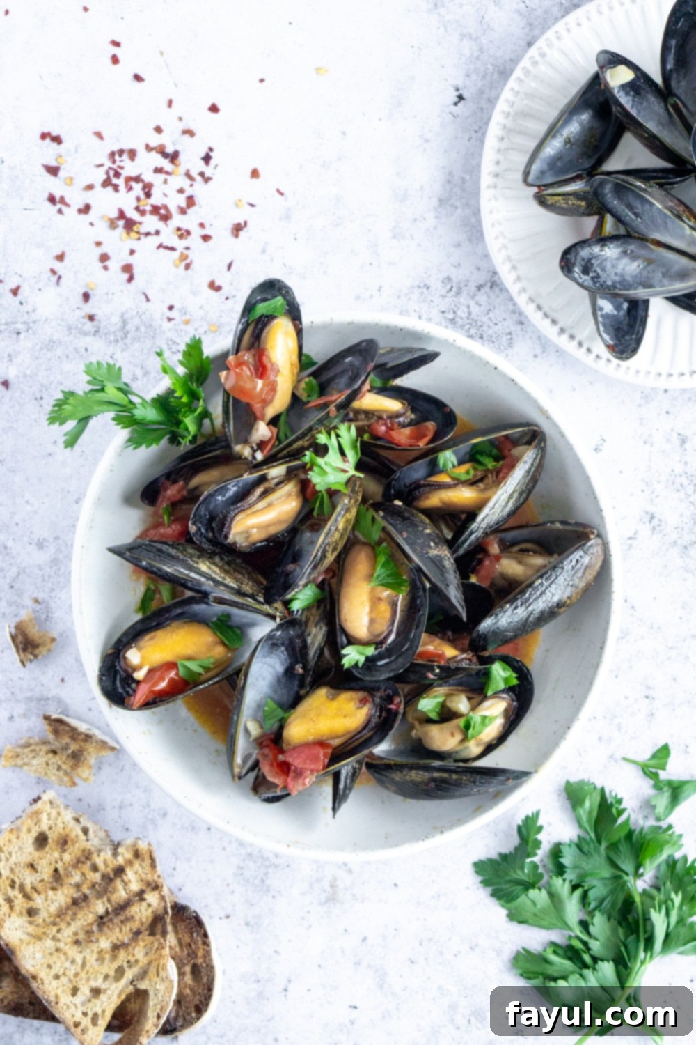 Steamed Mussels with White Wine, Garlic and Tomato Broth - Pina Bresciani