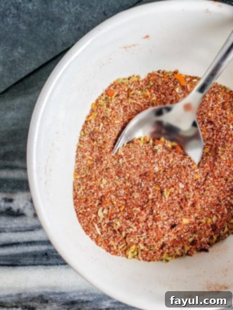 This Easy Homemade Taco Seasoning is perfect for tacos, enchiladas, or dip recipes! This mix is enough for one pound of meat and is mild, but can be made to be hot and low sodium. #seasoning #taco #homemade #food #recipe