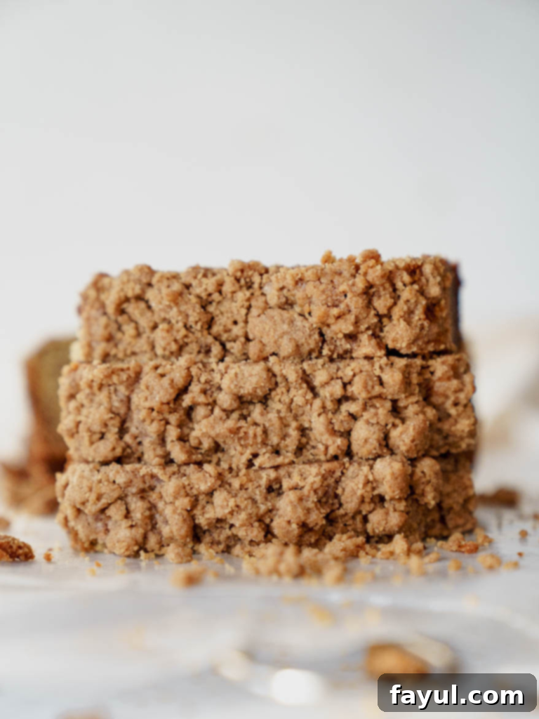 Delicious Banana Bread with Streusel Topping