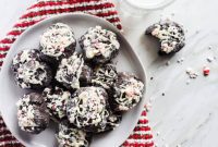 Peppermint Dusted Chocolate Cake Cookies